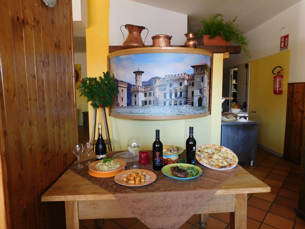 Albergo Alla Posta Anduins Bagian luar foto