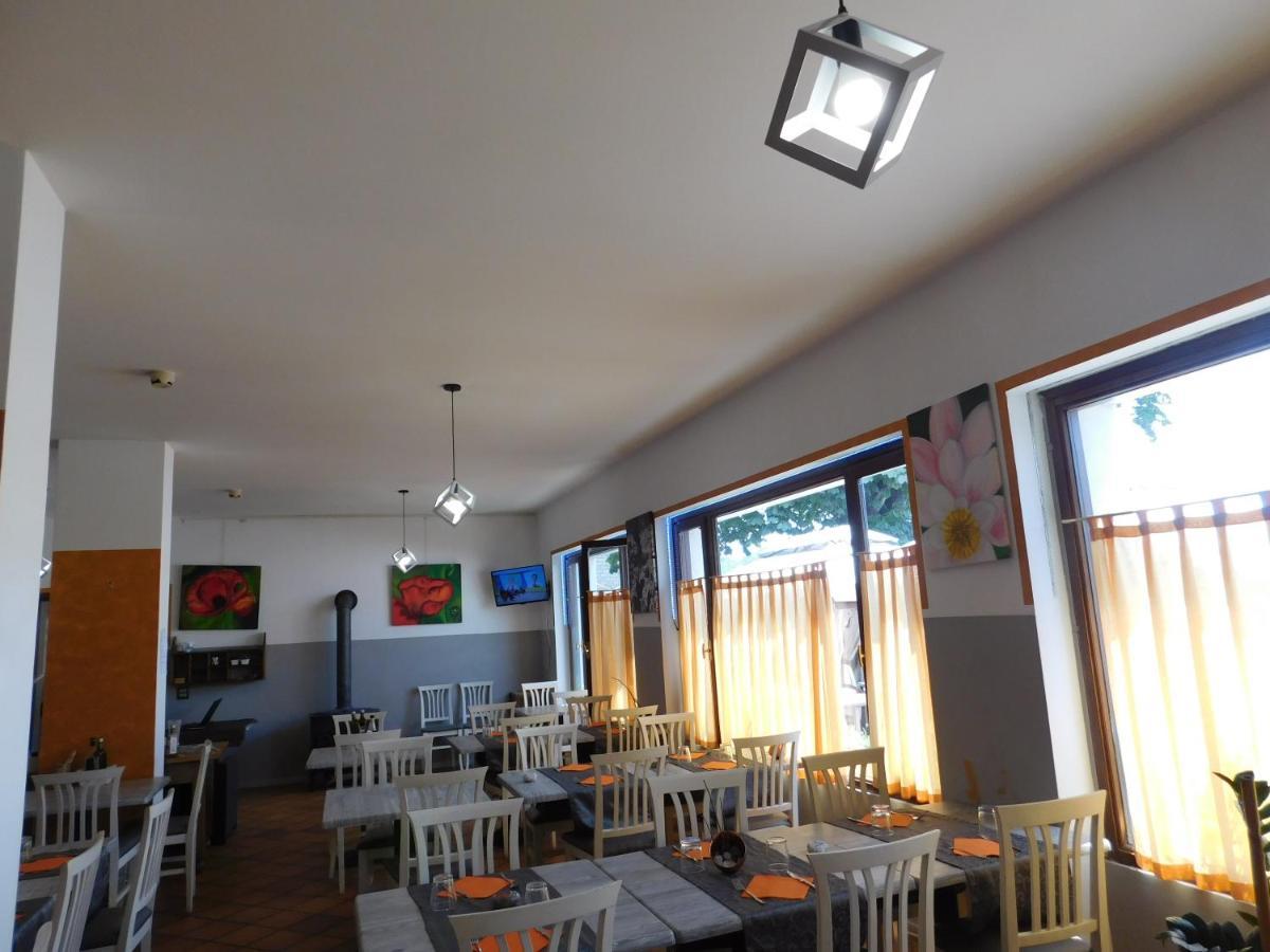 Albergo Alla Posta Anduins Bagian luar foto